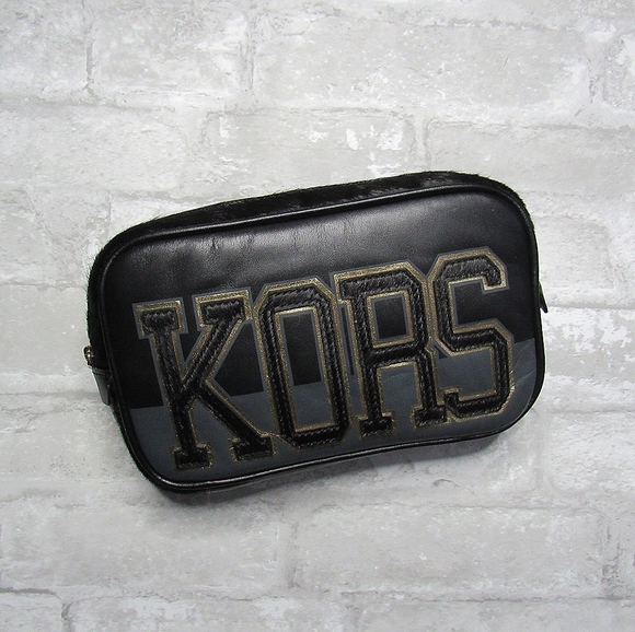 NEW Michael Kors Varsity Belt Bag - Picture 1 of 8